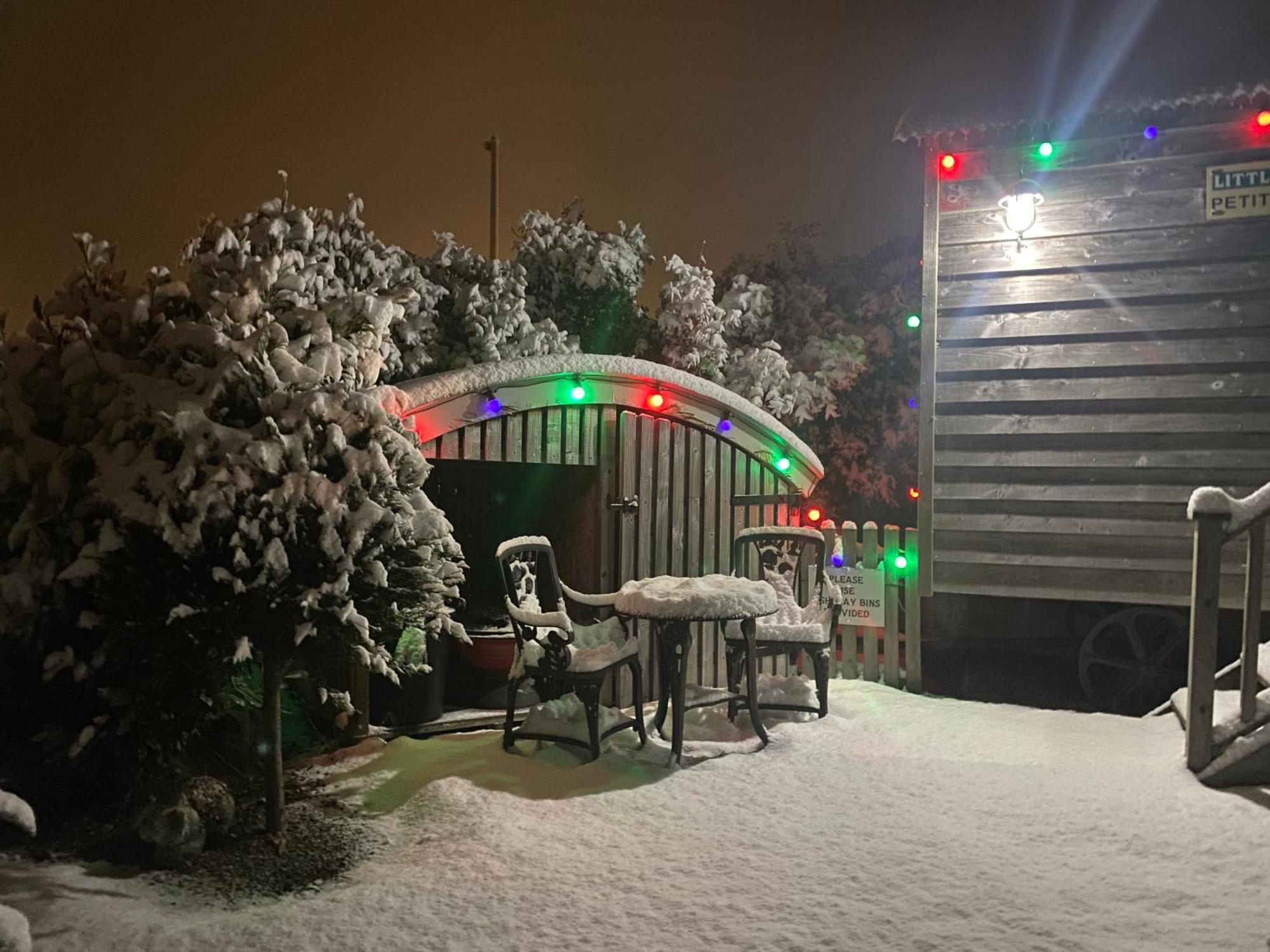 The Little John Petite Cosy Log Cabin - Sleeps 2, Great For Romantic Breaks, Couples, Single Guests, Near Sherwood Forest At Fairview Farm, Nottingham Set In 88 Acres Blidworth Exterior photo