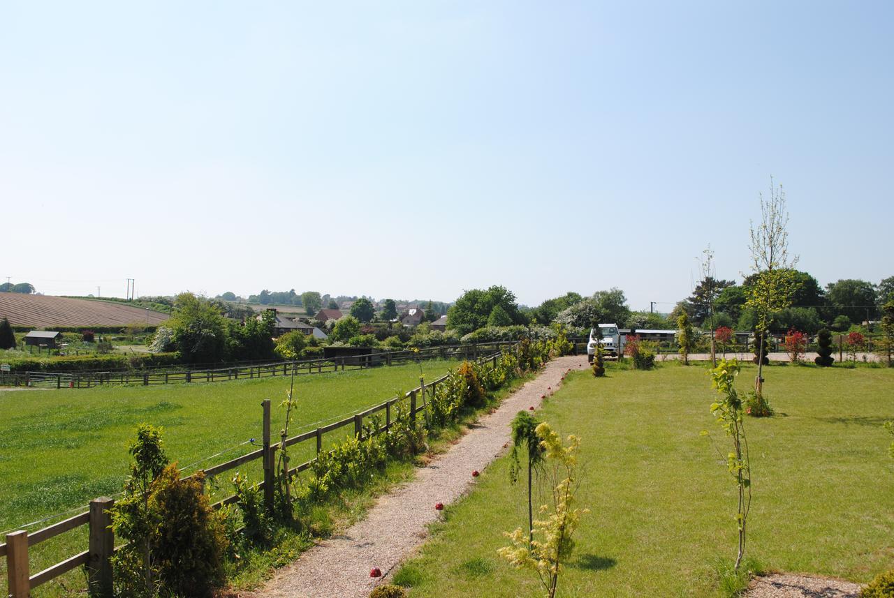 The Little John Petite Cosy Log Cabin - Sleeps 2, Great For Romantic Breaks, Couples, Single Guests, Near Sherwood Forest At Fairview Farm, Nottingham Set In 88 Acres Blidworth Exterior photo